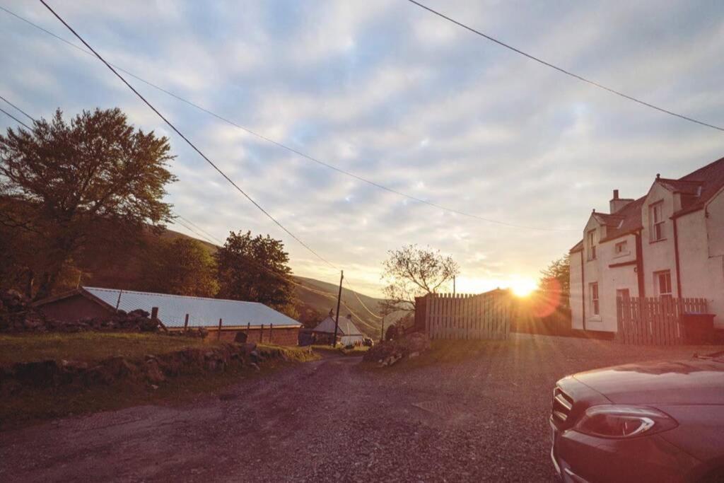 Glendyne Cottages, Highest Village In Scotland Wanlockhead Екстериор снимка