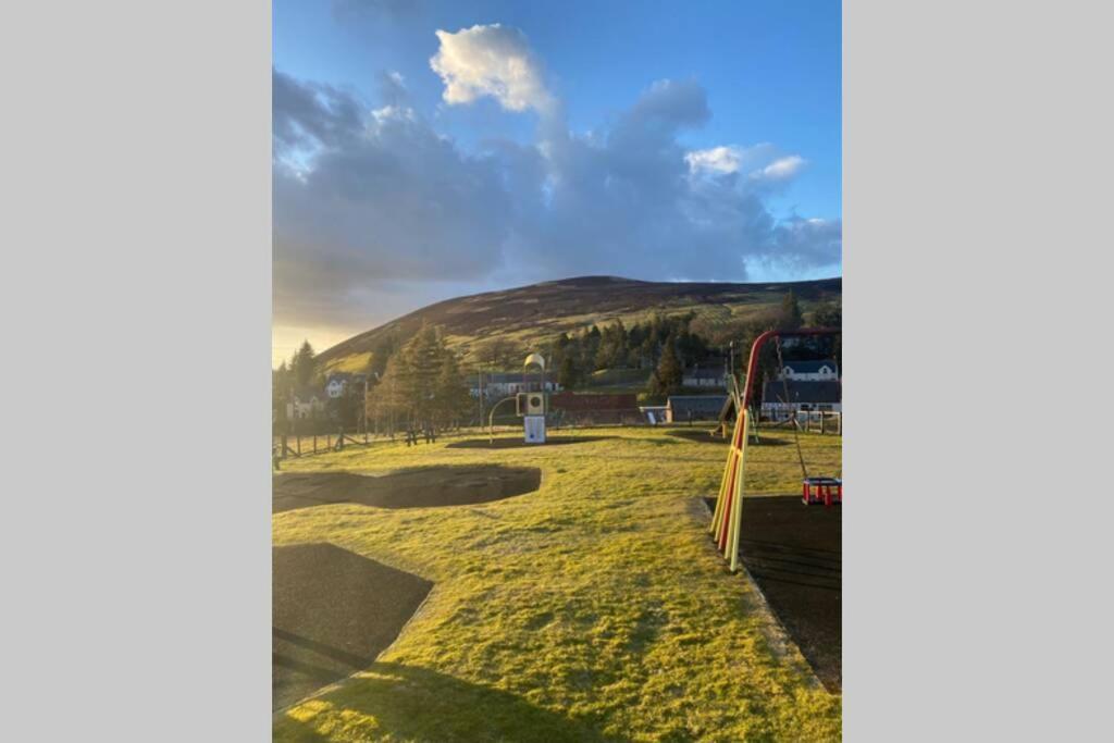 Glendyne Cottages, Highest Village In Scotland Wanlockhead Екстериор снимка